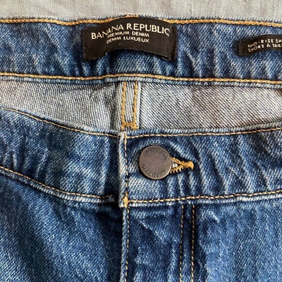 Women's Banana Republic Mid-Rise Denim Shorts Size 35 - Picture 3 of 8